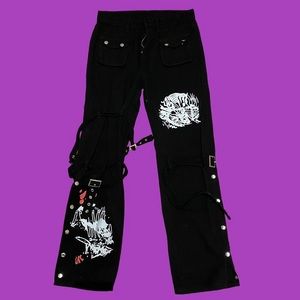 Grunge style graphic pants